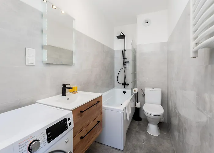 Gusta Cosy By Bookinghost Apartment *